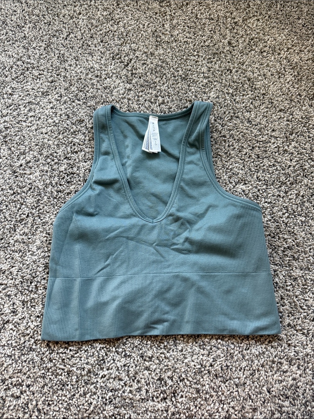Athleta ribbed crop top